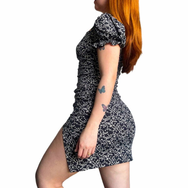 Alternative view of Vestido Negro Paisana con Tajo