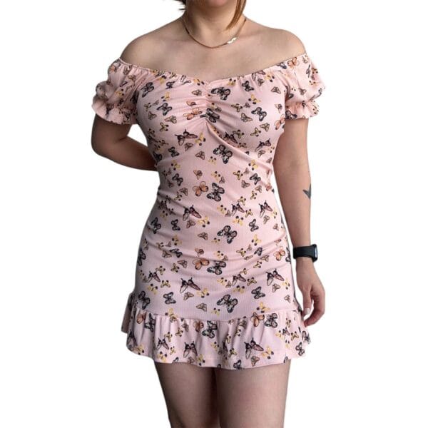 Vestido Rosa Mariposa Escote Frunce con Volado