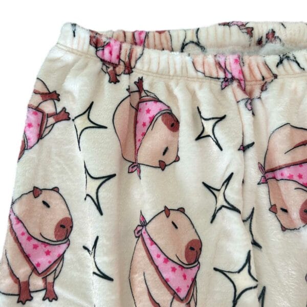 Pantalón Polar Soft Coquette Capibara coquette tendencia
