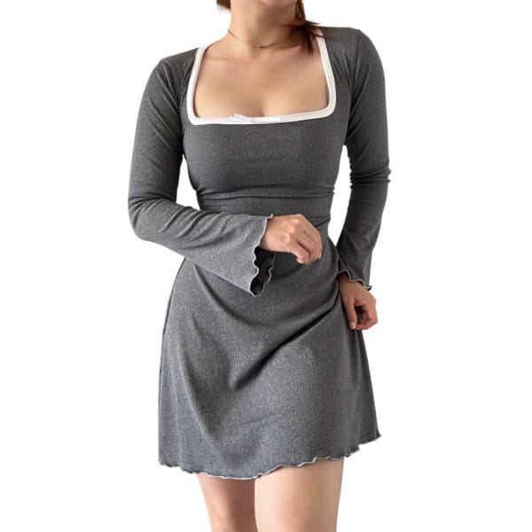 vestido coquette efecto corset gris de mujer sexy noche aesthetic