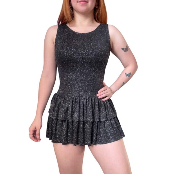 Vestido Gliter Con Volado Corto Negro, de mujer, sexy, vestido de fiestas, vestido de novia, vestido coquett, vestido tendencia, vestido tiktok, pinterest.